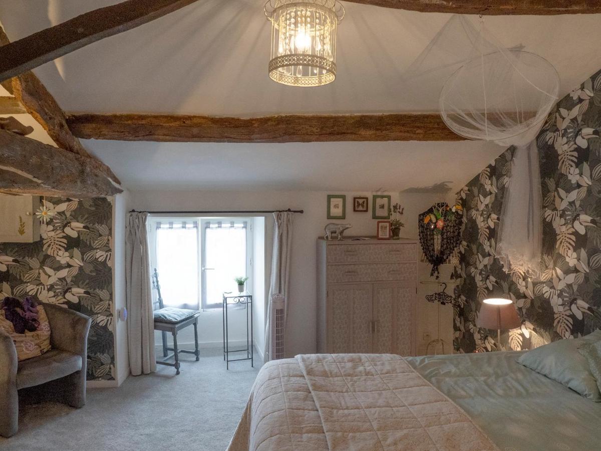 Les Cerisiere Bed & Breakfast Cheffois Bagian luar foto